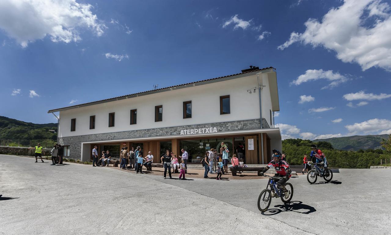 Youth Hostel Non Stop Inn By Irrisarri Land Igantzi Exterior foto
